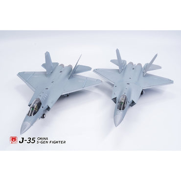 UMa Model D7001 J-35A & J-35 Chinese Fighter Twin Pack 1:72 Model Kit