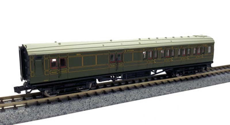 Dapol Maunsell SR Brake 3rd Class Coach Lined Green 3214 N Gauge DA2P-012-055