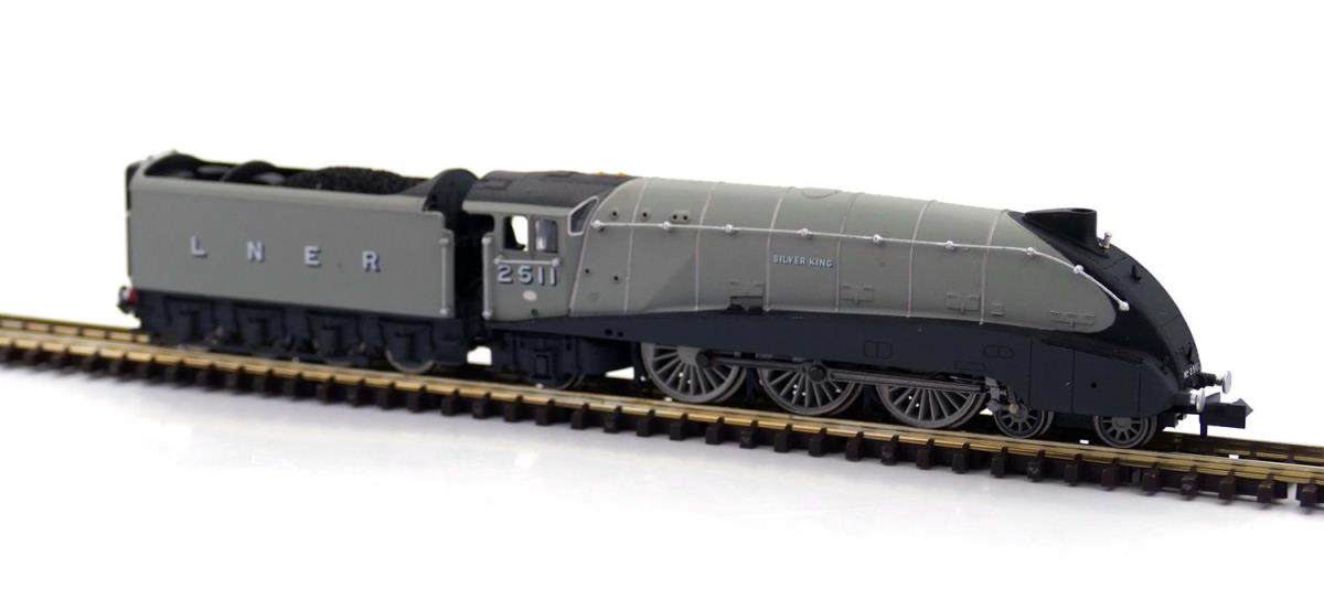 Dapol 2S-008-013 A4 Valanced 2511 Silver King LNER Silver Grey N Gauge