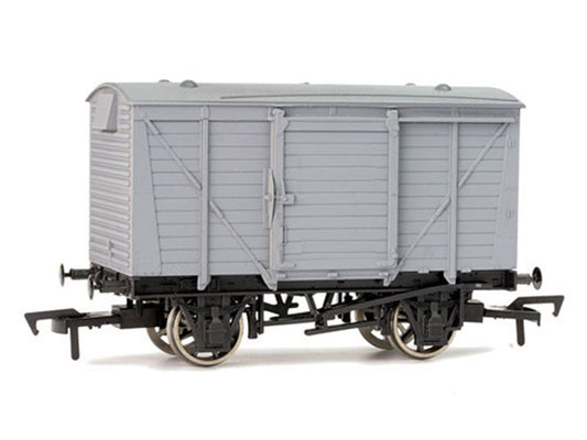Dapol Ventilated Van Twin Pack LMS 538827/864 Weathered DA4F-011-101 OO Gauge