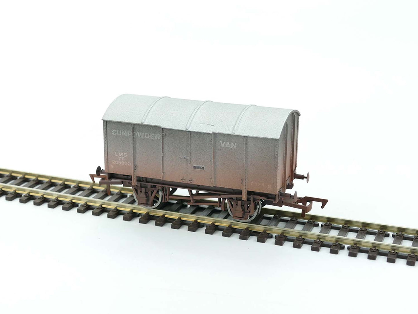 Dapol Gunpowder Van LMS 209020 Weathered 4F-013-145 OO Gauge