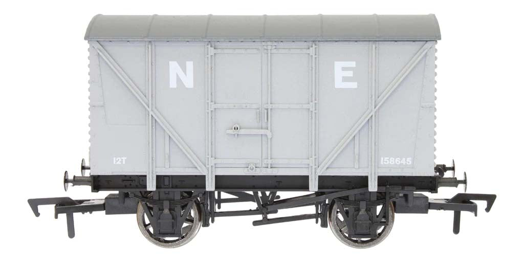 Dapol Banana Van NE 158645 4F-016-127 OO Gauge