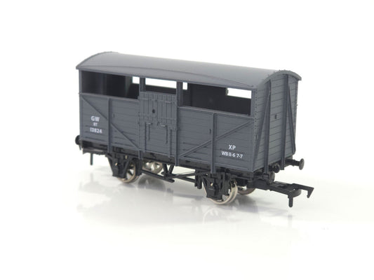 Dapol Cattle Wagon GWR 13824 DA4F-020-003 OO Gauge
