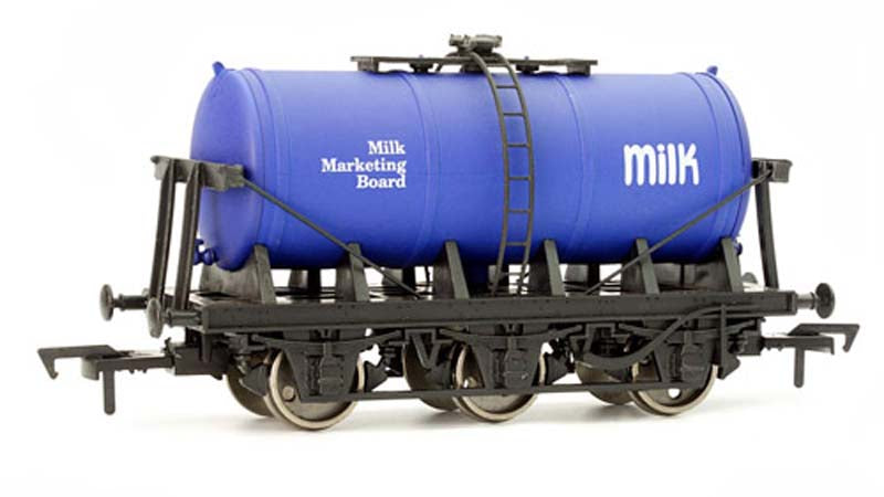 Dapol 6 Wheel Milk Tank MMB OO Gauge DA4F-031-005