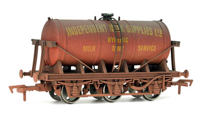 Dapol 6 Wheel Milk Tank Independent Milk Supplies Weathered OO Gauge