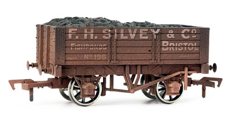 Dapol 5 Plank Wagon 9' Wheelbase F H Silvey Weathered OO Gauge DA4F-052-008
