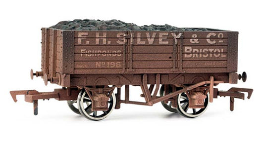 Dapol 5 Plank Wagon 9' Wheelbase F H Silvey Weathered OO Gauge DA4F-052-008