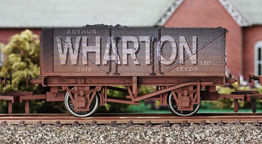 Dapol 7 Plank Wagon Arthur Wharton Weathered OO Gauge DA4F-071-103