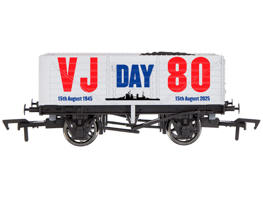 Dapol 7 Plank Wagon VJ Day 80th Anniversary Navy DA4F-071-186 OO Gauge