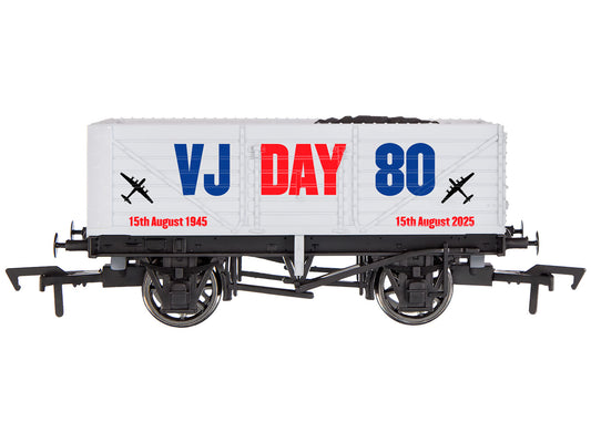 Dapol 7 Plank Wagon VJ Day 80th Anniversary Airforce Weathererd DA4F-071-189