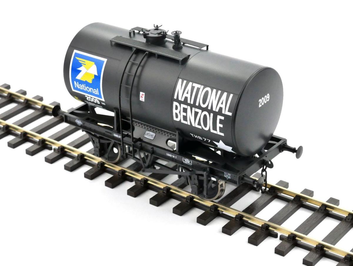 Dapol 7F-063-001 14t Anchor Mounted Class B Tank Wagon National Benzole 2009 O