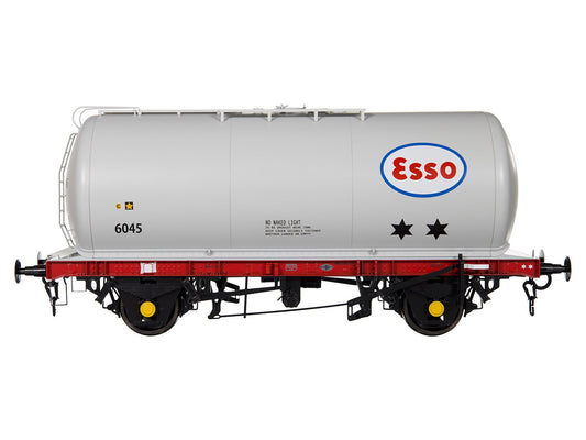 Dapol 7F-064-009 45t TTA Tank Wagon Esso Red/Grey Chassis 6102 1:43
