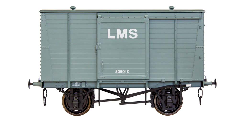 Dapol 7F-065-001 LMS Standard 12t Van Grey 505010 O Gauge