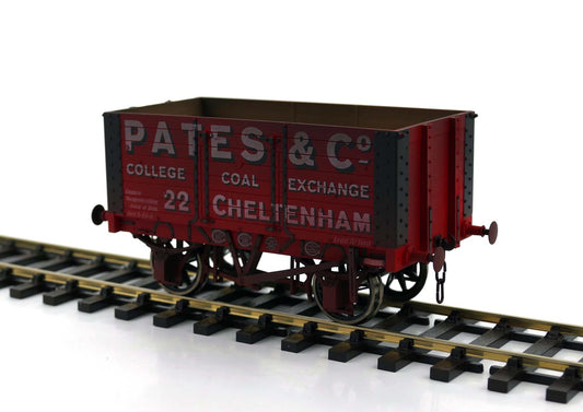 Dapol 7 Plank Wagon 9ft Wheelbase Pates & Co 22 Weathered DA7F-072-006W O Gauge