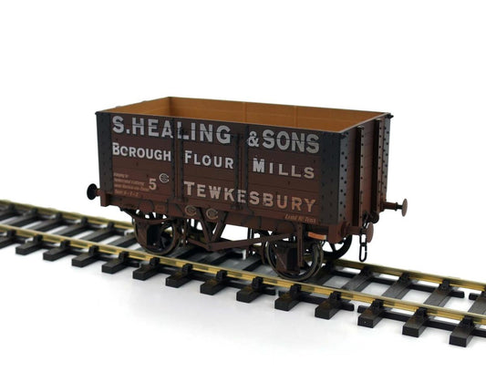 Dapol 7 Plank Wagon 9ft Wheelbase S Healing 5 Weathered DA7F-072-007W O Gauge