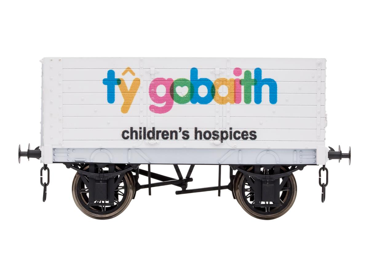 Dapol 7 Plank Wagon 9' Wheelbase Hope House Hospices Weathered DA7F-073-024W