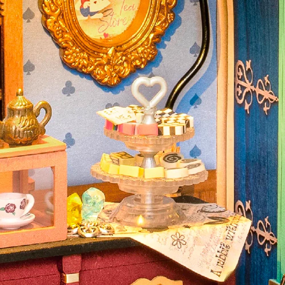 ROBOTIME Rolife Alice's Tea Store DIY Miniature House DG156