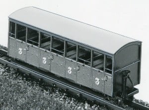 Dundas Models DM22 Ffestiniog Rly Semi Open Bogie Coach OO9 Gauge