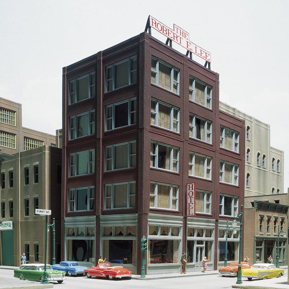 DPM 36400 20Th Century Storefront Building HO Gauge