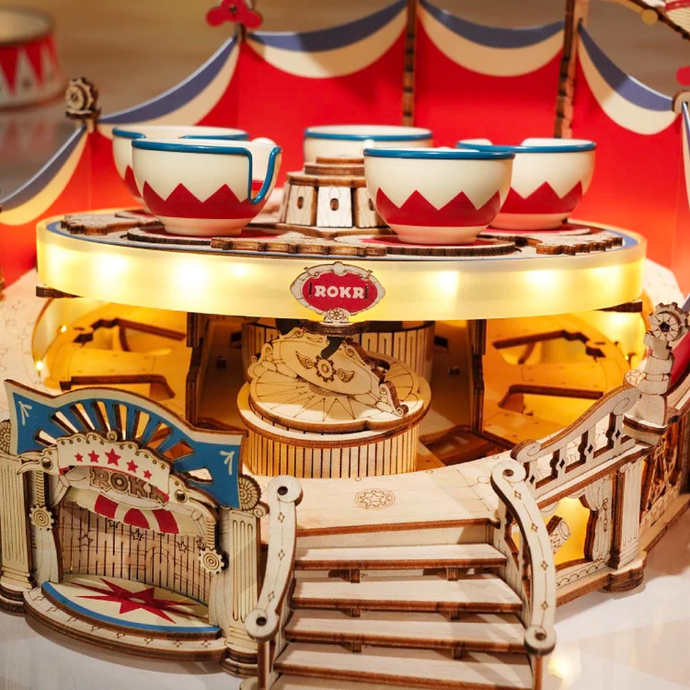 ROBOTIME ROKR Tilt-A-Whirl Fairground Music Box DIY Wooden Puzzle Model Kit EA04