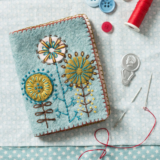 Corinne Lapierre Needle Case Felt Craft Mini Kit