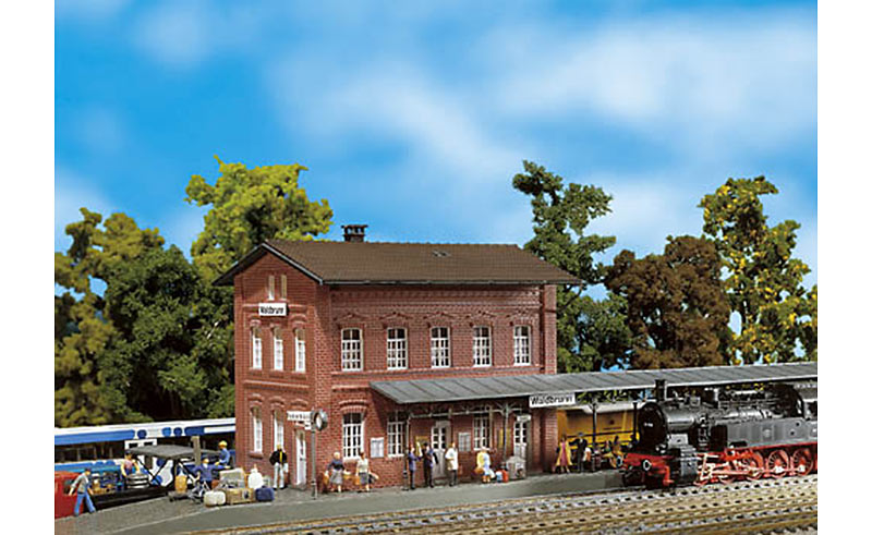 FALLER Waldbrunn Station Model Kit I HO Gauge 110099