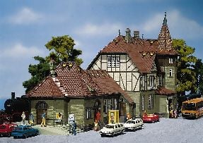 FALLER Schwarzburg Station Model Kit I HO Gauge 110116