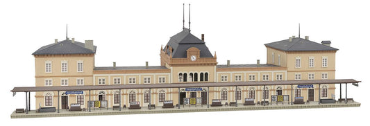 Faller Neustadt der Weinstrasse Station Kit III FA110132 HO Gauge