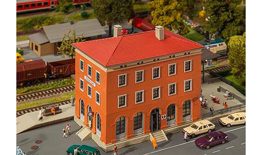 FALLER Weisenbach Station Model Kit I HO Gauge 110135