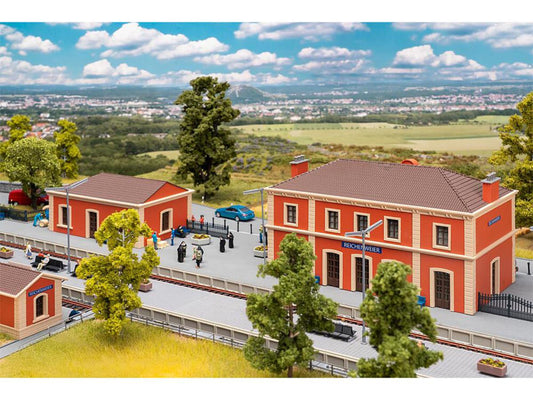 Faller Reichenweier Railway Station Kit III HO Gauge 110147