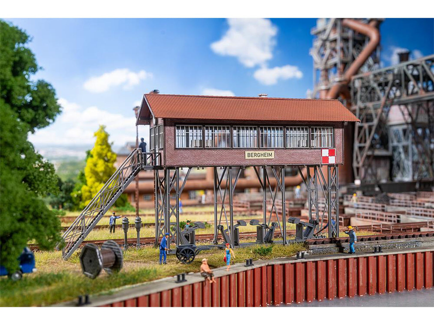 Faller FA120090 Bergheim Signal Box Kit II HO Gauge
