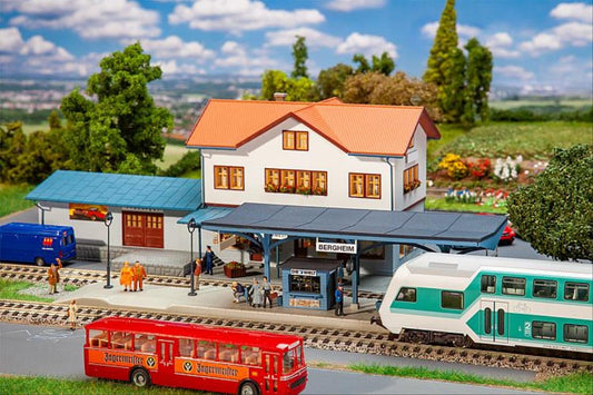 Faller Station Platform Building Kit HO Gauge 120106