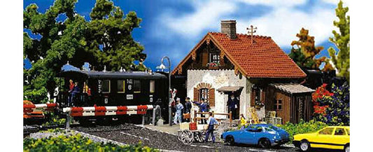 FALLER Gatekeepers Lodge Model Kit II HO Gauge 120130