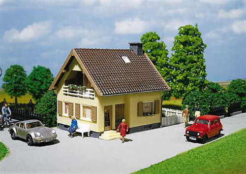 FALLER One Family House Model Kit III HO Gauge 130205