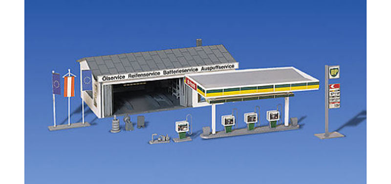 FALLER Petrol Station w/ Servicing Bay Model Kit III HO Gauge 130345
