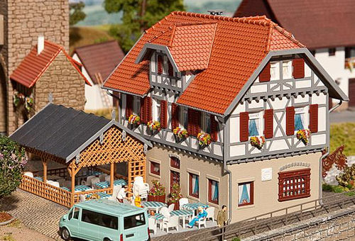 FALLER The Sonne Inn w/ Summerhouse Model Kit I HO Gauge 130438