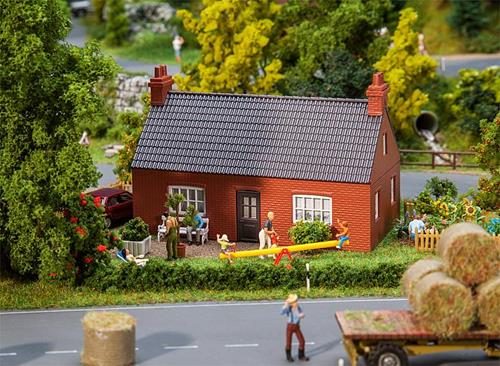 FALLER North German Brick Built House Model Kit I HO Gauge 130609