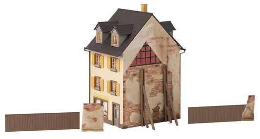 Faller Old Town Three Storey Houses Under Renovation Kit III FA130692 HO Gauge