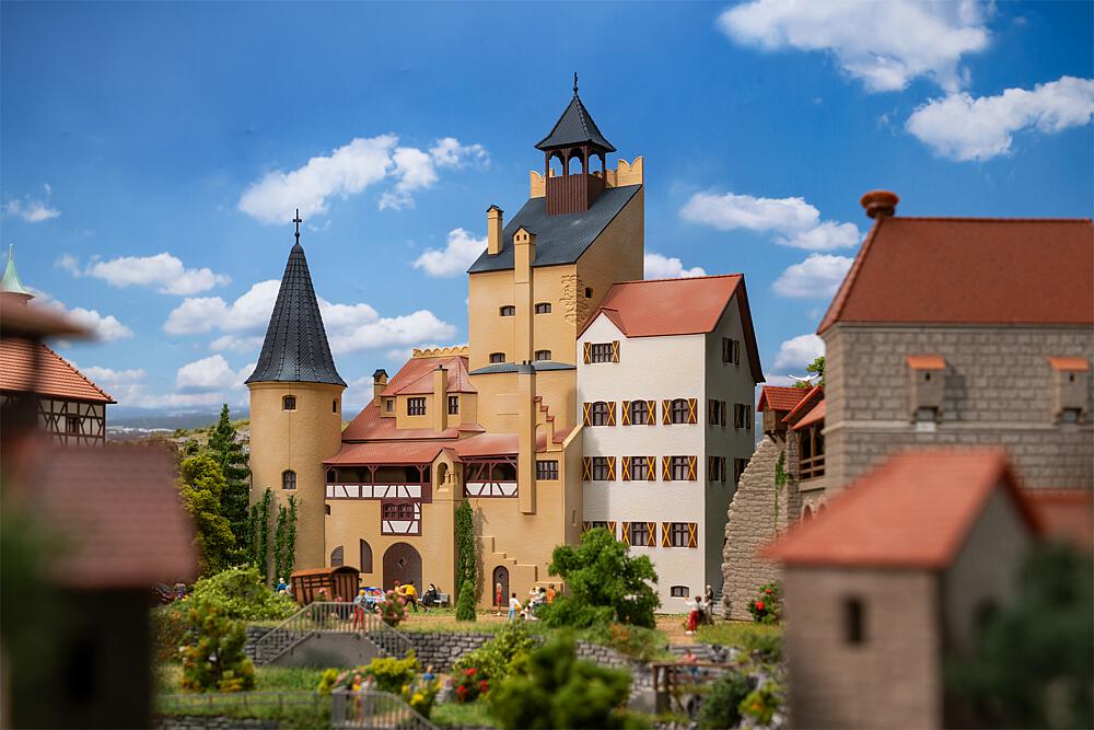Faller 130819 Small Castle Kit I HO Gauge