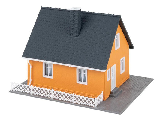 Faller FA131300 Settlement House Hobby Kit III HO Gauge