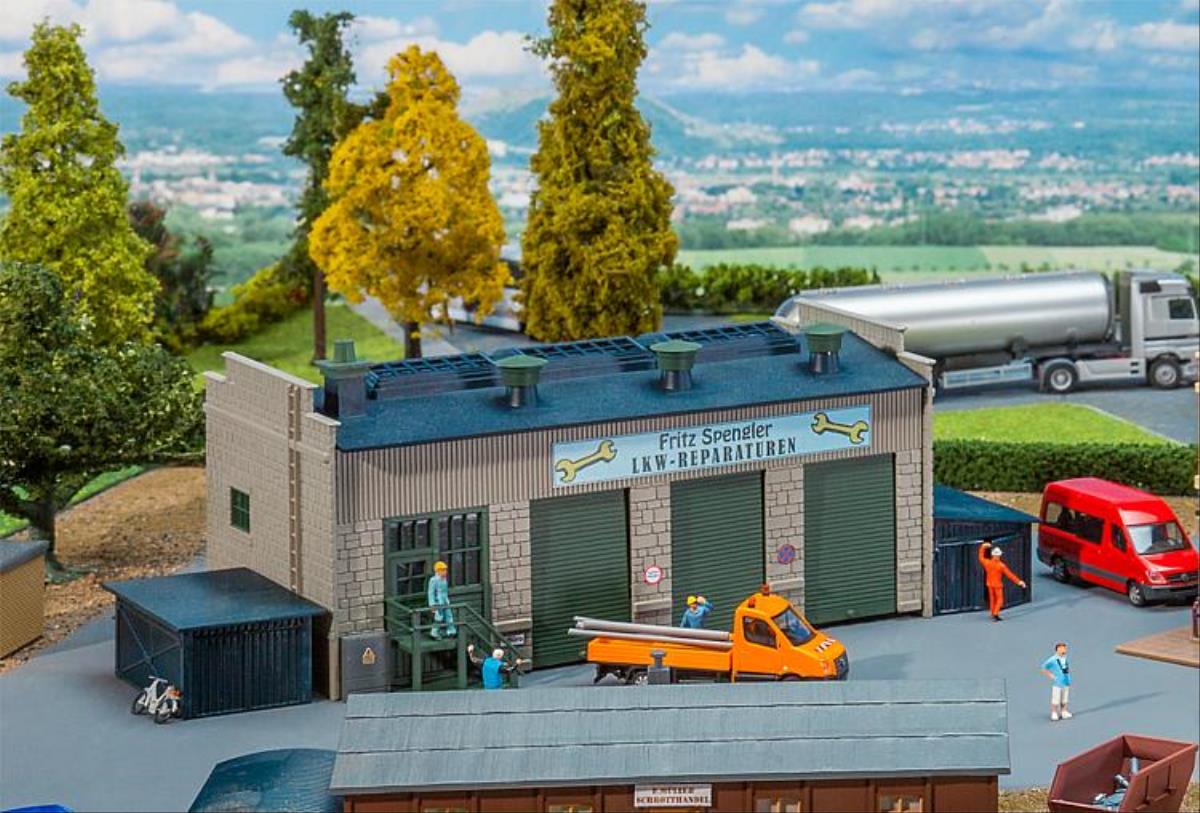 Faller Truck Maintenance Workshop Hobby Building Kit HO Gauge 131385