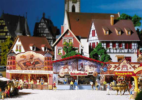 FALLER Shooting Gallery/Sweets Booths Fairground Model Kit III HO Gauge 140320