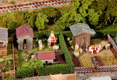 FALLER Allotments w/ Sheds (2) Model Kit III HO Gauge 180494