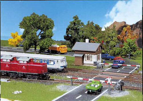 Faller Level Crossing with Gatekeepers Lodge Building Kit II N Gauge 222174