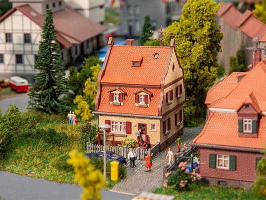 Faller Small Development House Kit III FA232161 N Gauge