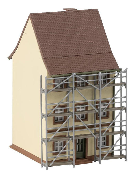 Faller Old Town Three Storey House with Scaffolding Kit III FA232175 N Gauge