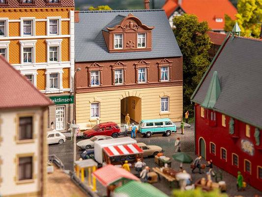 Faller Town House with Drive Through Arch Kit III FA232178 N Gauge