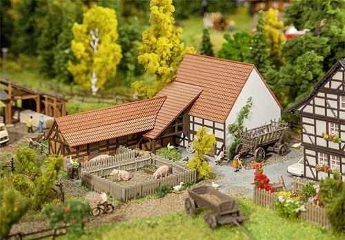 Faller Agricultural Building with Accessories Building Kit I N Gauge 232371