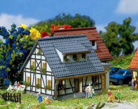 Faller Half Timbered House Building Kit III Z Gauge 282760