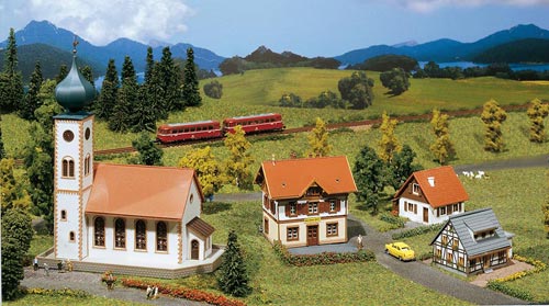 Faller Village Set Building Kit II Z Gauge 282777